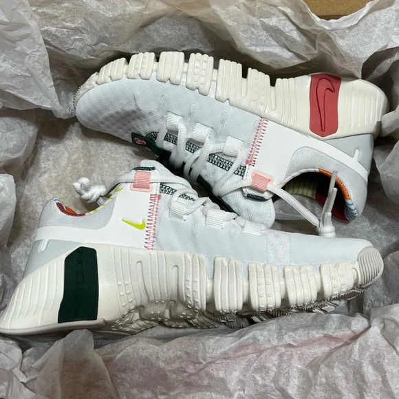 Nike Free Metcon 5 - Picture 9 of 10